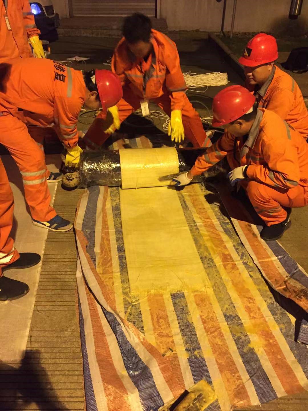 富川CIPP局部树脂固化法